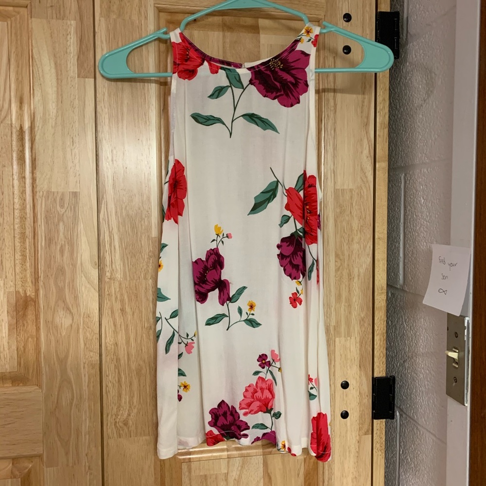 Cream, Pink & Purple Macro Floral Swing Scoop Top